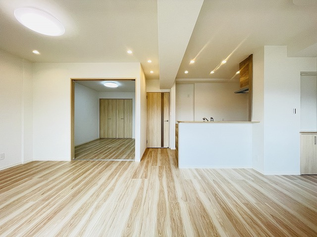 【居間・リビング】 | ロワールマンション福間