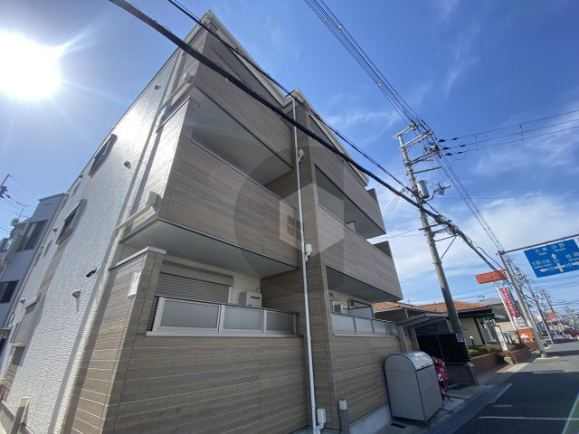 クリエオーレ稲葉の外観