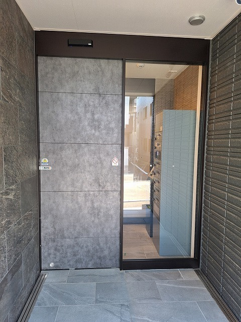 Ｆｅｌｉｃｉａのエントランス|風除室のあるオートロック