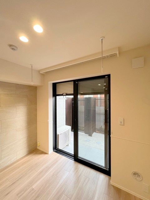 ハレルアナ久が原の設備|★防犯シャッター・室内物干しフック★