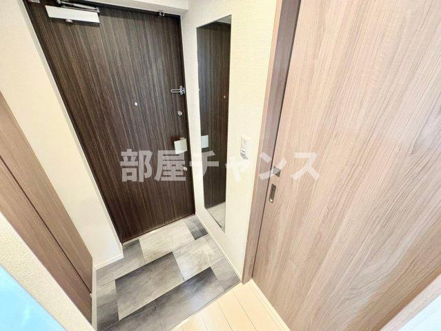 リヴシティ新栄の玄関