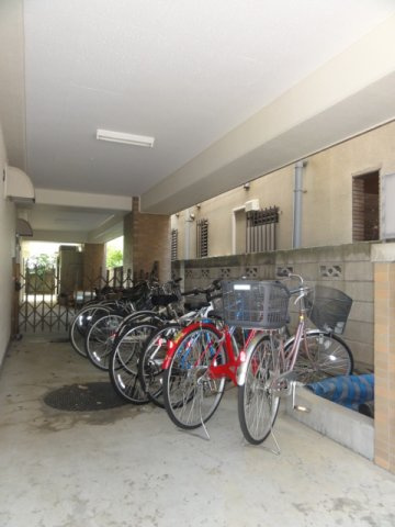 グランドール多摩川のその他共用部分|自転車駐輪