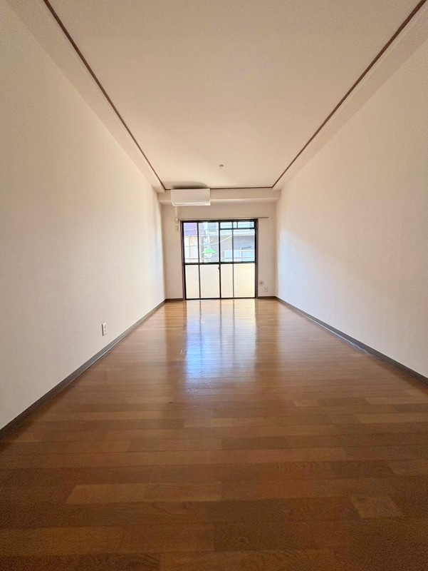 グランドール多摩川の居間・リビング