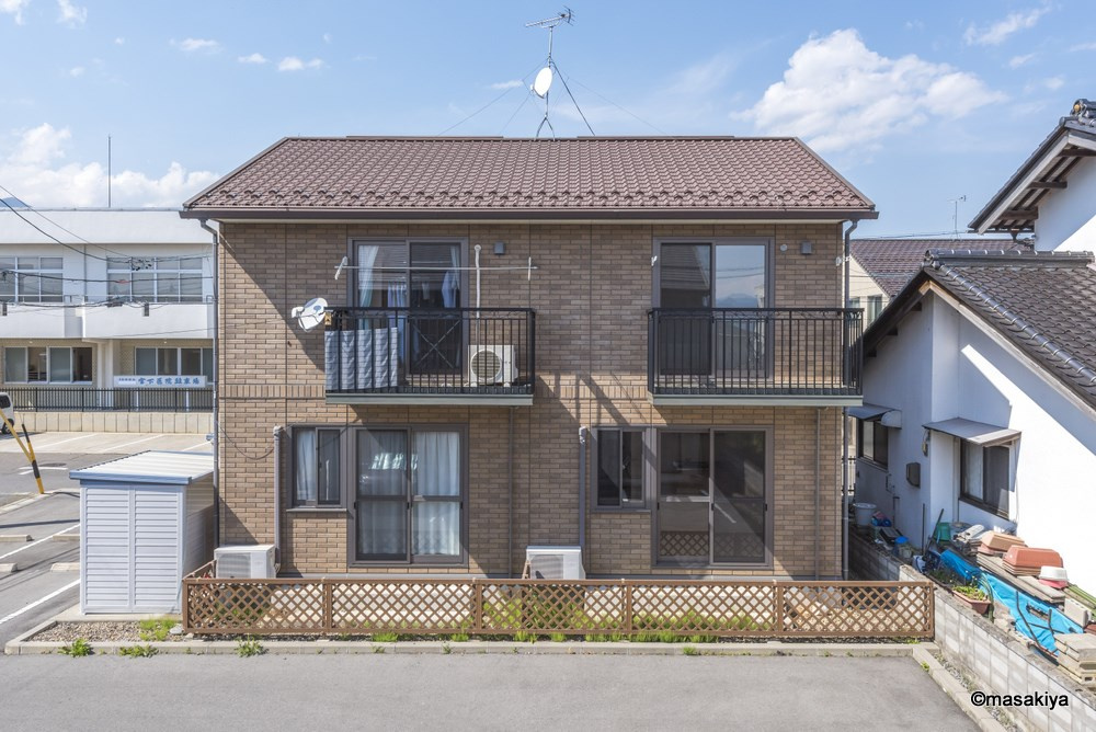 本郷ブルンネンの外観