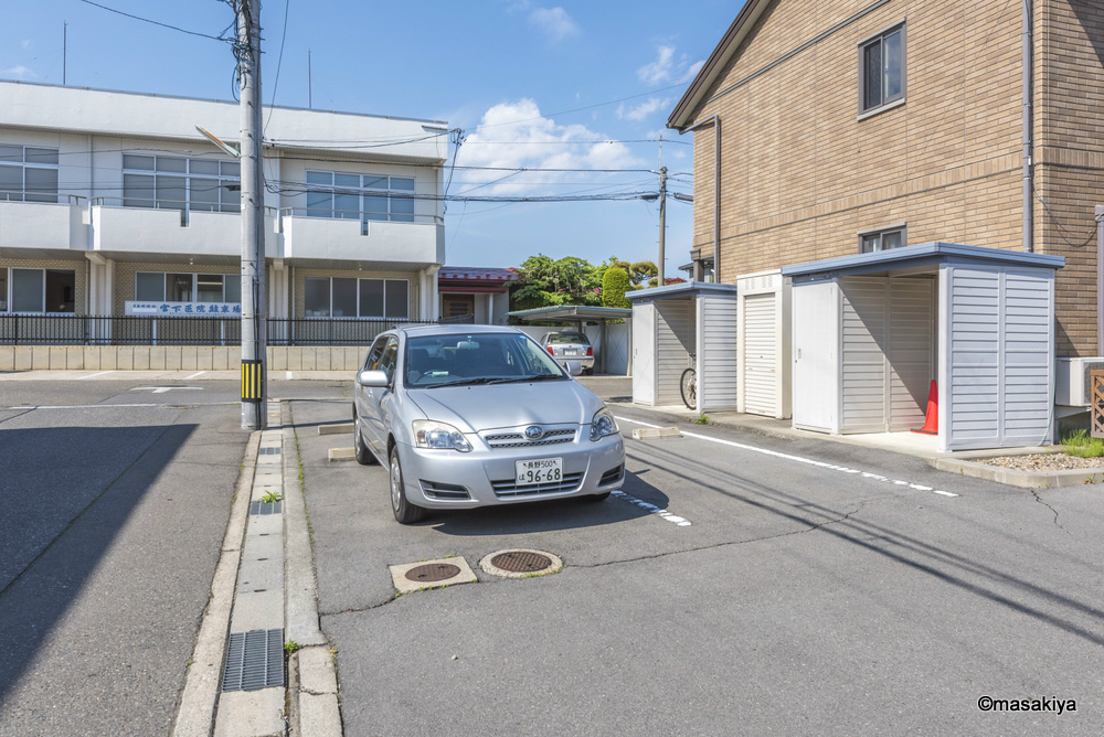 本郷ブルンネンの駐車場|駐車場