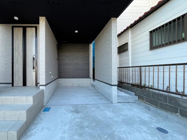 横浜市港南区港南１丁目の新築一戸建の駐車場|駐車スペースあり