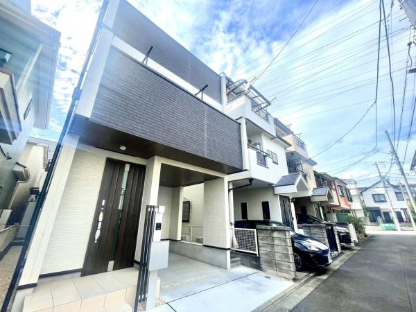 川崎市幸区南加瀬５丁目の新築一戸建の前面道路含む現地写真|車通りが少ない為、小さなお子様にも安心です。
是非一度、現地へ起こしください。

