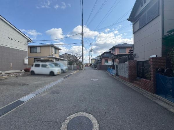 プレンティ木ノ本1＆2（2棟）の前面道路含む現地写真