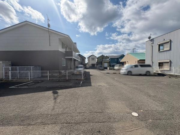 プレンティ木ノ本1＆2（2棟）の駐車場