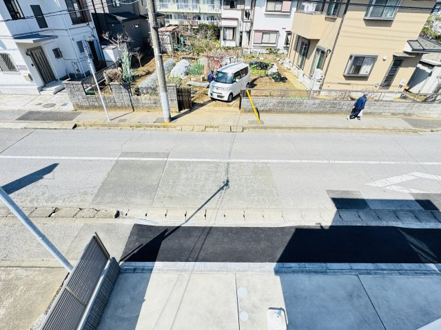 松戸市新松戸南１丁目新築戸建【馬橋北小学校：6分】の展望|洋室前バルコニーより道路側眺望
