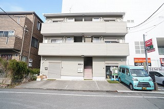 【外観】 | 南向きの物件　全部屋角部屋