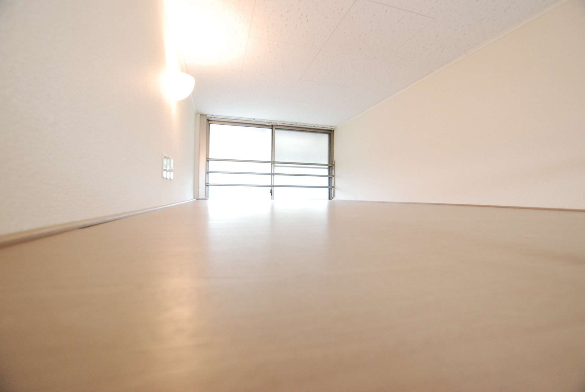 レオパレス峰の坂の内装