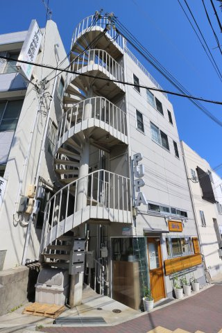 PUPAビル