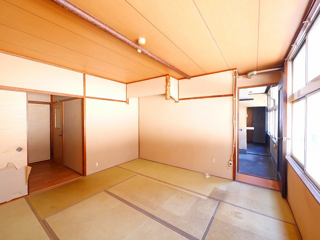 川上ビルの和室