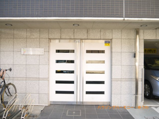 【エントランス】