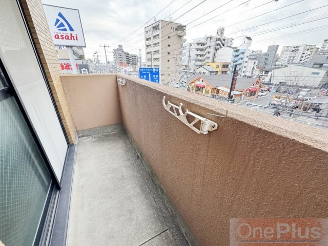 ヤマネビルのバルコニー