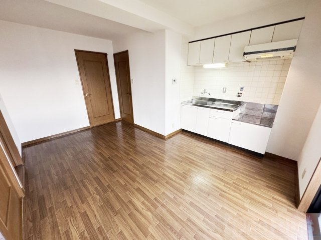 ヤマネビルの内装