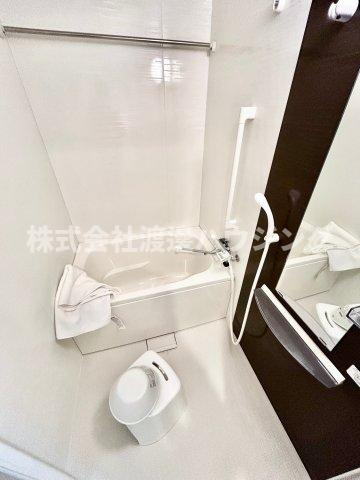 アリビオ江坂南金田の浴室