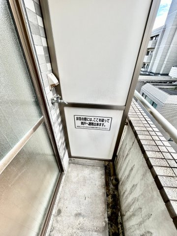 江坂ガーデンハイツの設備|洗濯機置場