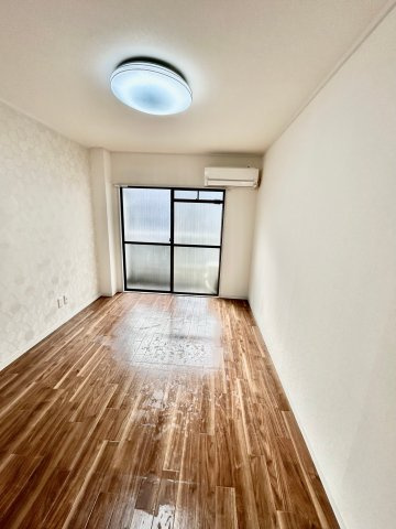 江坂ガーデンハイツの寝室