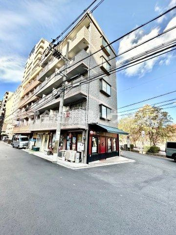 江坂ガーデンハイツの外観