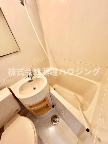 江坂ガーデンハイツの浴室