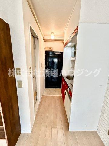 江坂ガーデンハイツの居間・リビング