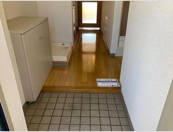 ユニコートの玄関