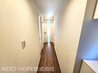 【内装】 | ラヴェニール宝塚中山台ドゥジェーム | 玄関から廊下部分です♪室内はリフォーム済み！お待たせ無しで即ご入居していただけます！！