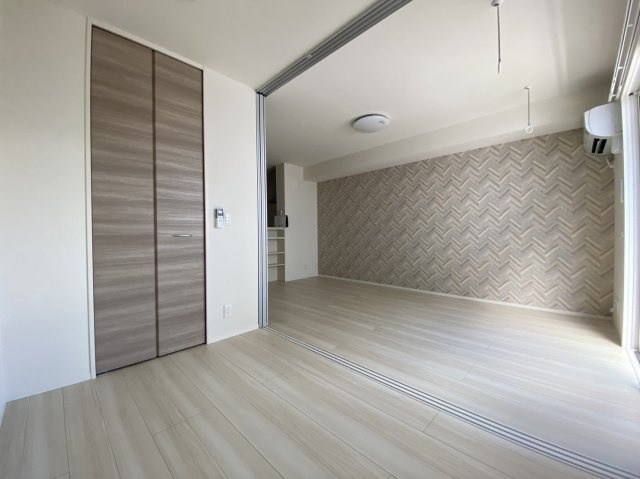 Casa・riva（カサ・リーヴァ）の洋室