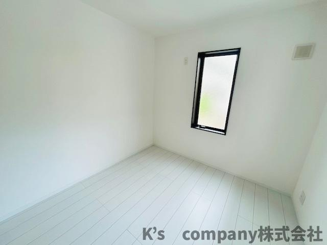 茅ヶ崎市南湖4丁目　新築戸建の子供部屋|洋室5.3帖◇収納スペースとしてもお使いいただけますが居室としてもお使いいただけます♪