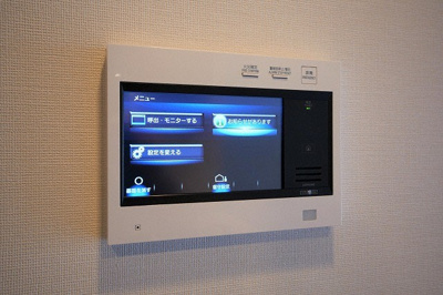 【セキュリティ】 | アーバネックス京町堀 | モニター付きインターフォンです