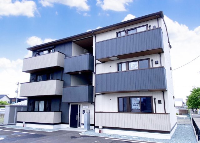D-ROOM盛岡本宮　A棟の外観