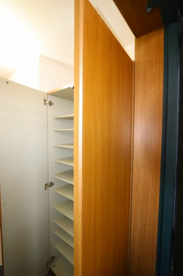 【玄関】 | セントレアカマⅢ