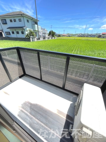 【バルコニー】 | お洗濯にも便利なバルコニー付き