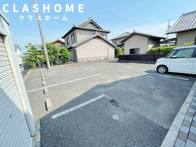 アンプルール ブワ アルバ　　刈谷市の賃貸ならクラスホーム刈谷店の駐車場