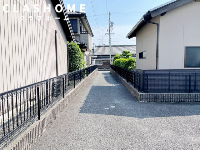 アンプルール ブワ アルバ　　刈谷市の賃貸ならクラスホーム刈谷店の駐車場