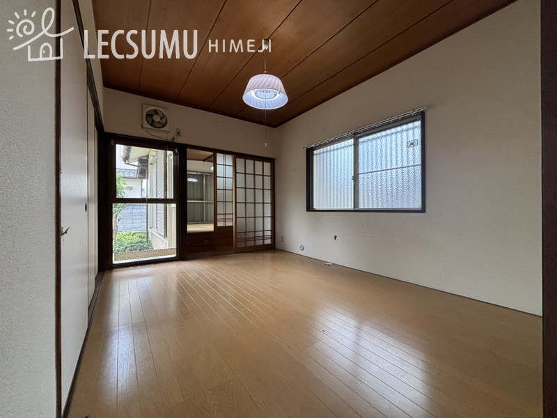 姫路市田寺東2丁目/中古戸建の洋室