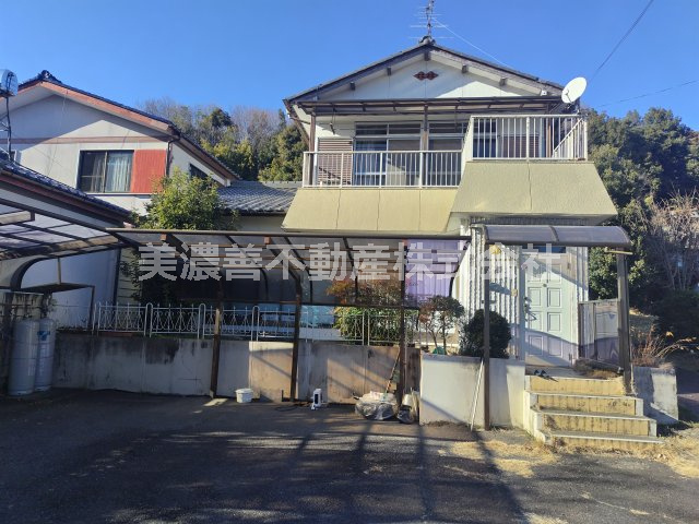 ６４７０５　岐阜市長良雄総中古戸建ての外観