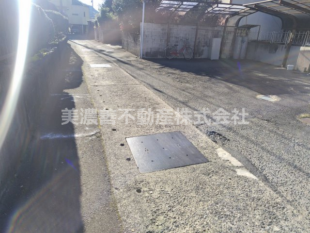 ６４７０５　岐阜市長良雄総中古戸建ての周辺