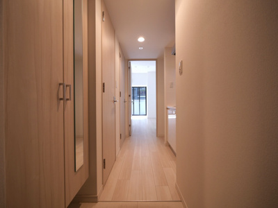 【玄関】 | S-RESIDENCE南堀江 | 明るい玄関です