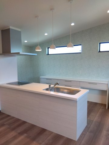 大久保袖ノ沢H棟のキッチン|オシャレなフルフラットキッチンでお料理をお楽しみください