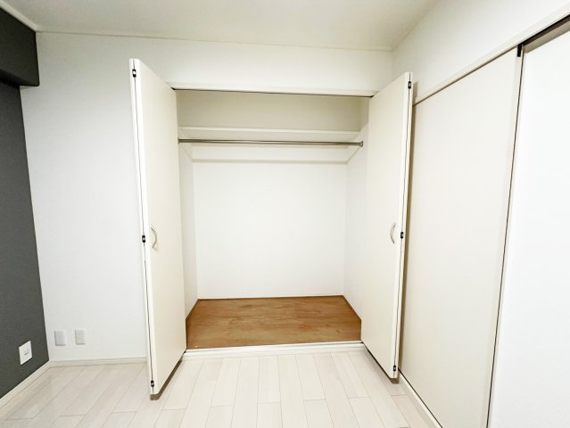 サンレスポアール　8階の収納