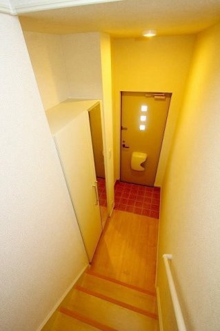 ジュネスの玄関