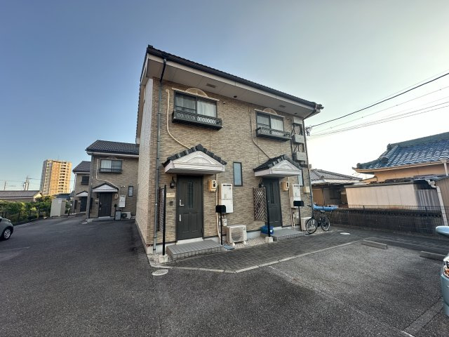 Grand　Ciel　B棟の駐車場