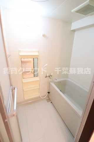 クレスト南町の浴室|コンパクトで使いやすいお風呂です