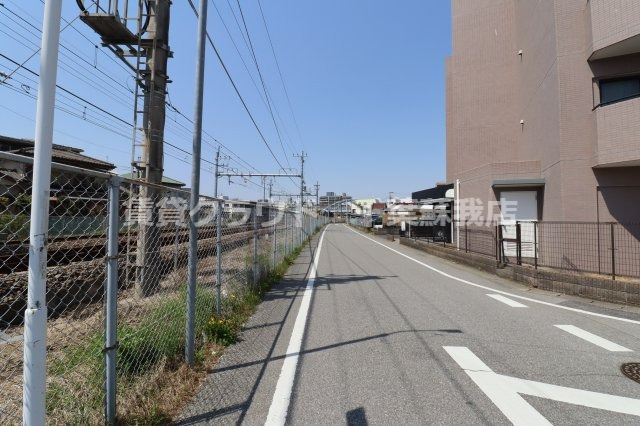 クレスト南町の周辺