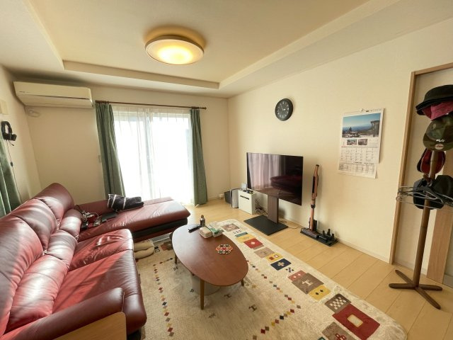 200㎡越え宅地！足利市西新井間　中古戸建の居間・リビング