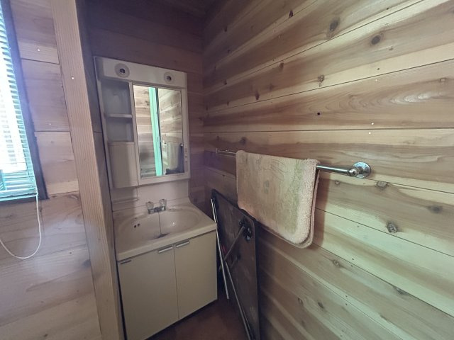 白笹温泉郷別荘　民泊定住不可の独立洗面台|独立洗面化粧台付き