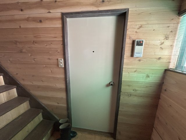 白笹温泉郷別荘　民泊定住不可のその他共用部分|地下の出入り口です